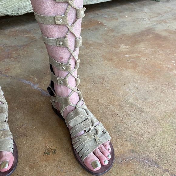 Free People Gladiator Sandals Tan Strappy Sandals - Picture 10 of 12